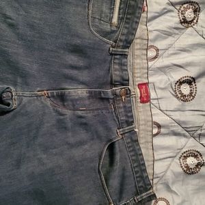 Size 40x30 men's Perry Ellis jeans